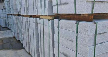 湛江芝麻白路牙石，路侧石