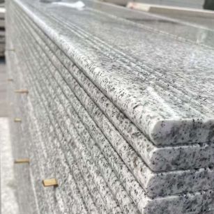 湛江芝麻白楼梯踏步 花岗岩楼梯板材