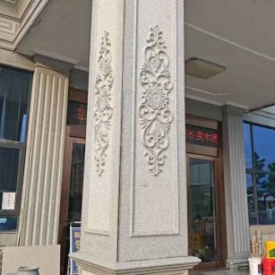 湛江芝麻白别墅雕刻柱子  黄金麻