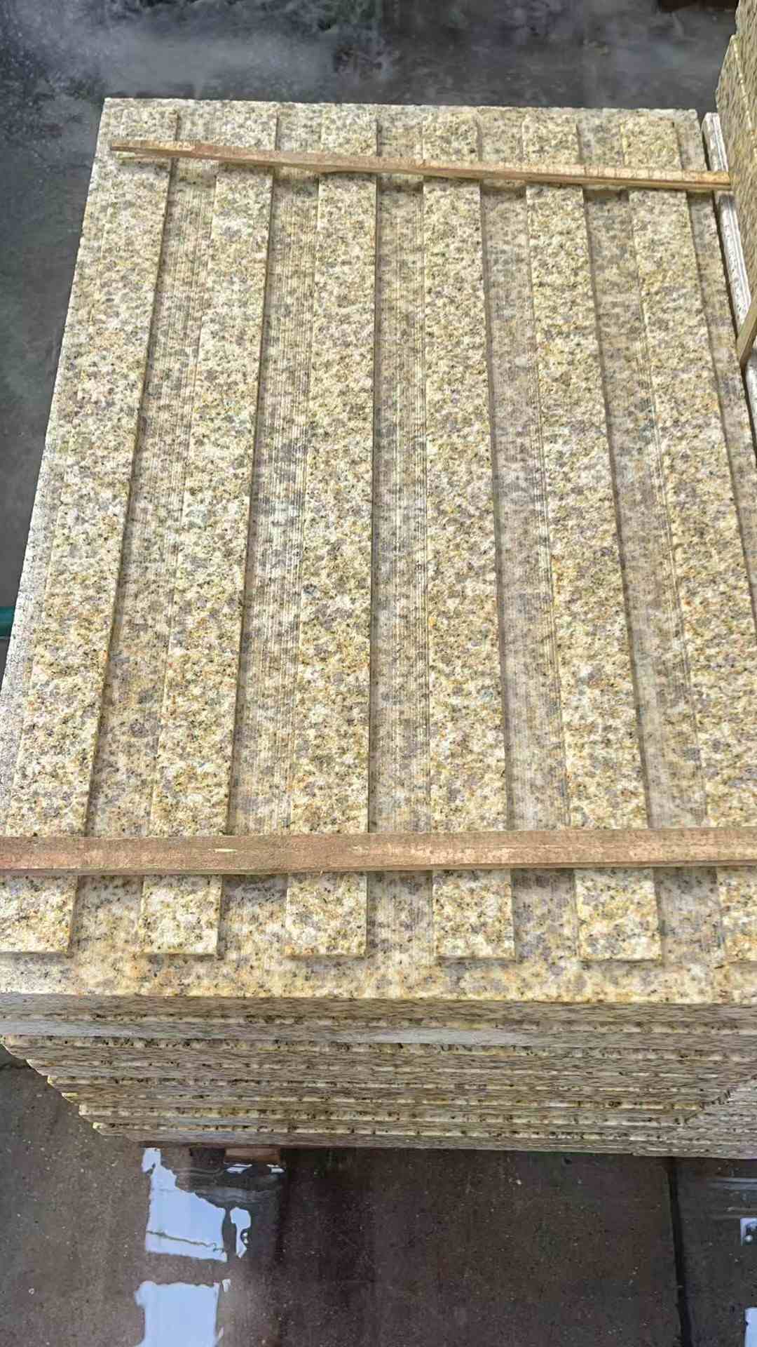 湛江黄金麻盲道 石材盲道