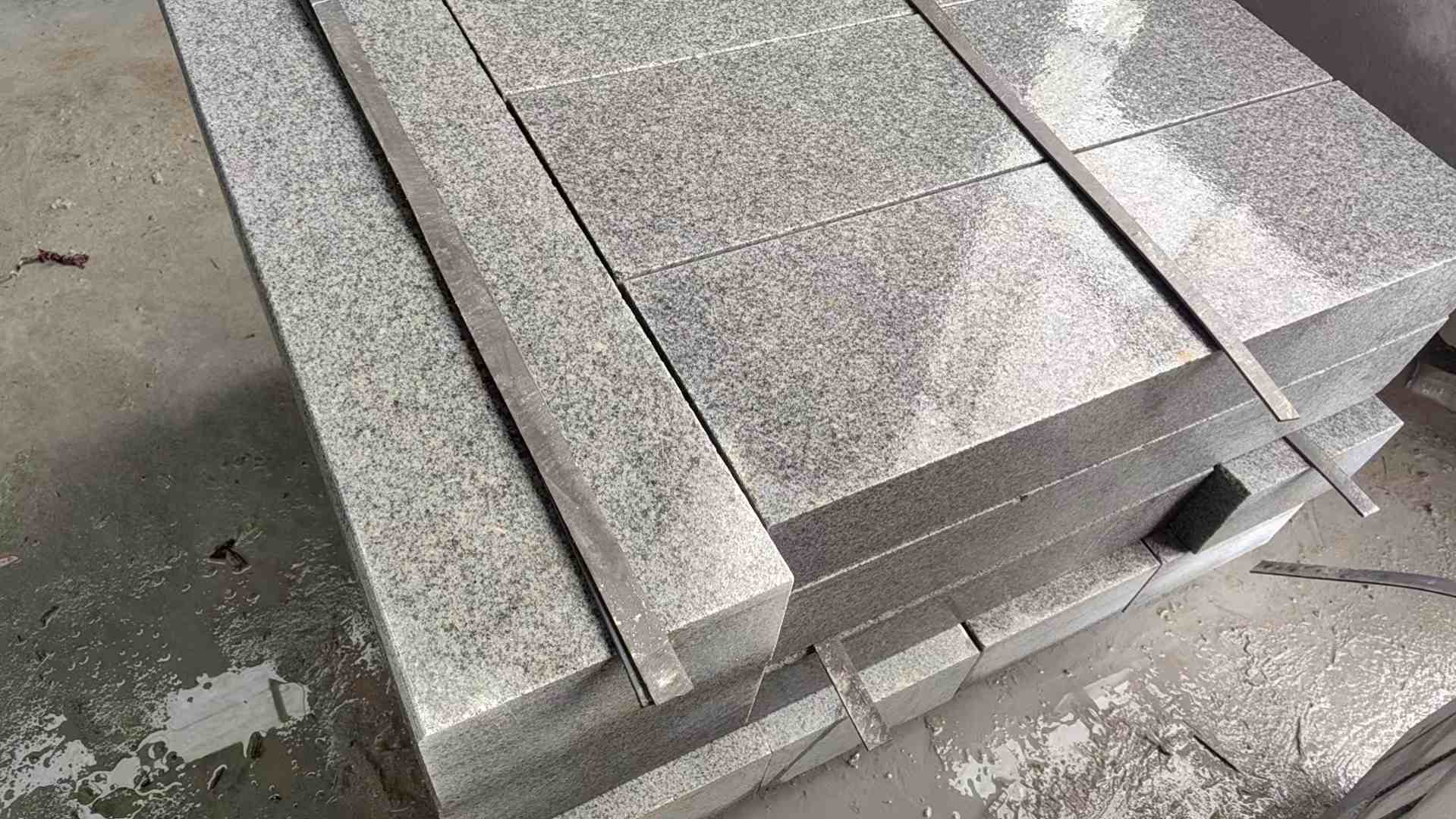 湛江芝麻灰 芝麻白 路牙石 路侧石 马路牙子